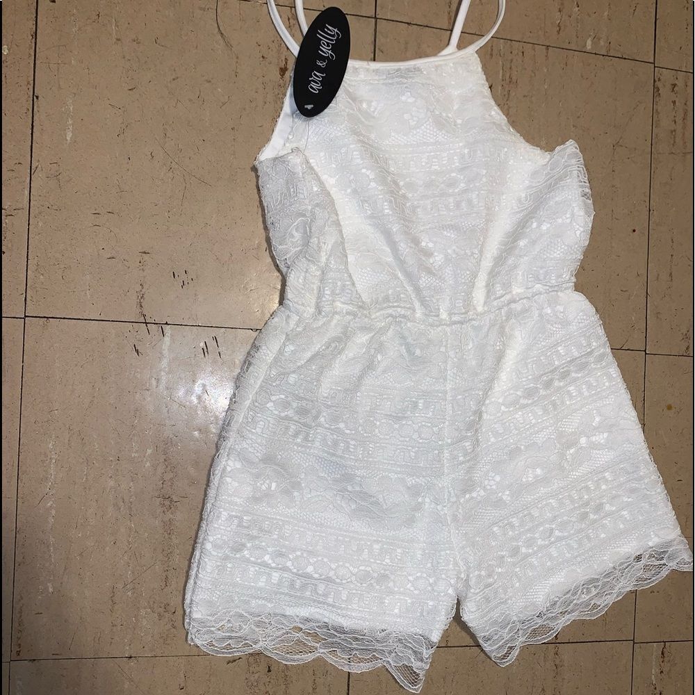 Ava & yelly girl’s romper